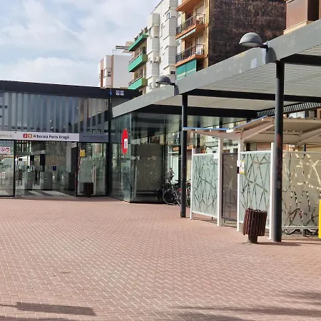 Holiday home Casa 12 Pax Metro Valencia *