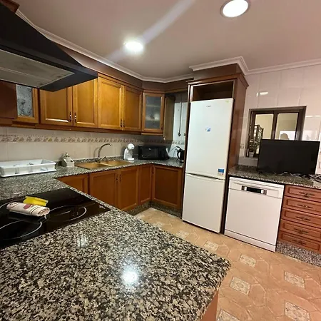 Casa 12 Pax Metro Valencia Holiday home Alboraia